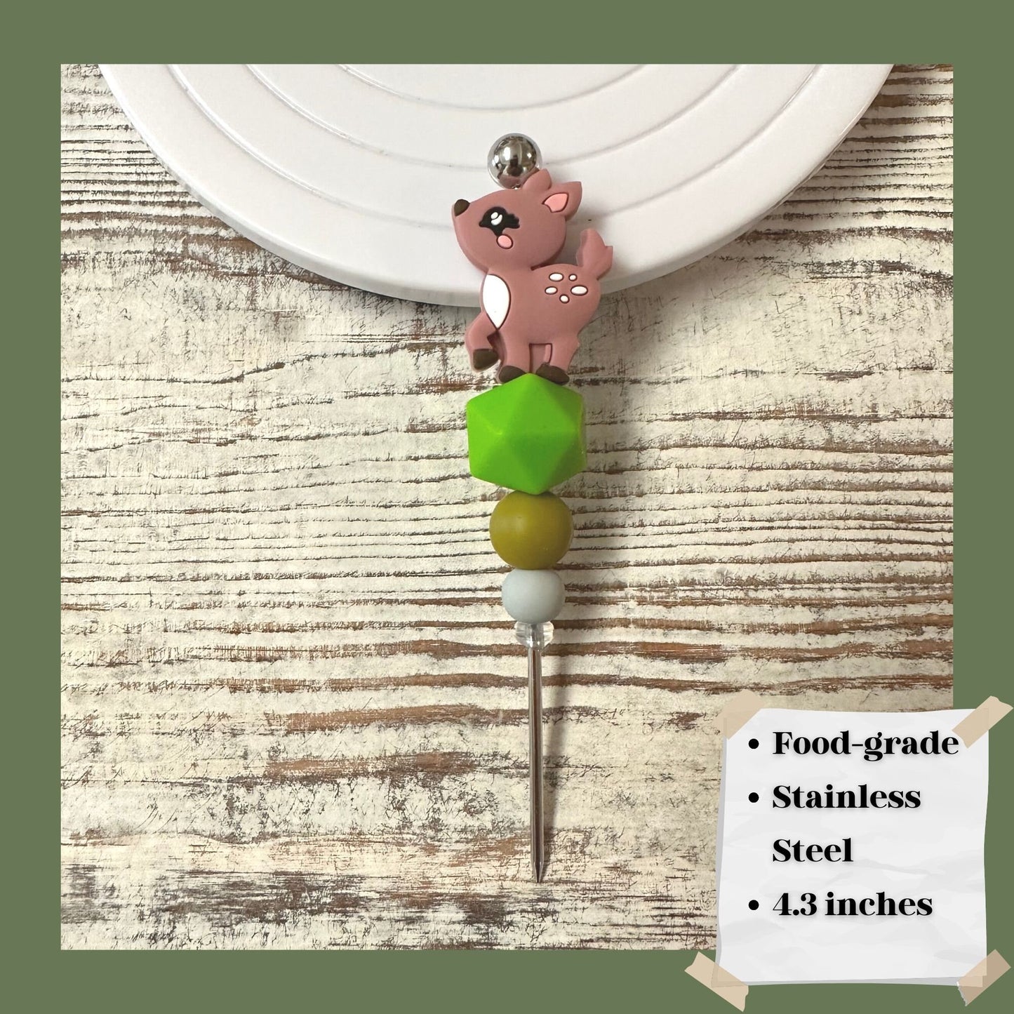 Escribano de galletas de ciervo bebé