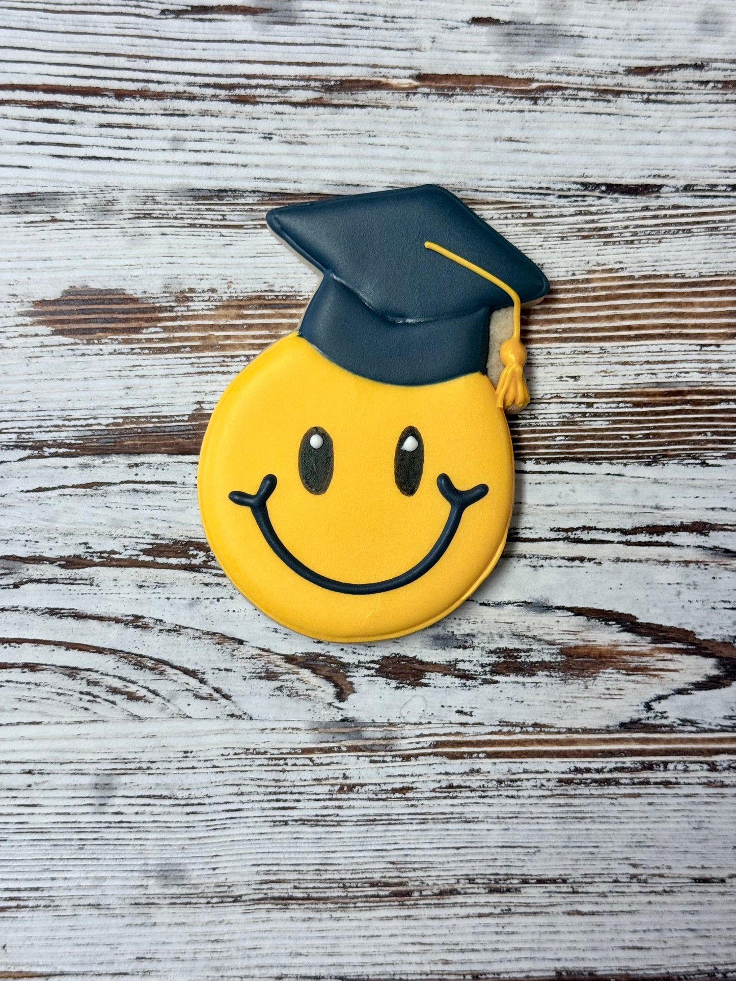 Graduation Smiley Face Cookie Cutter STL File